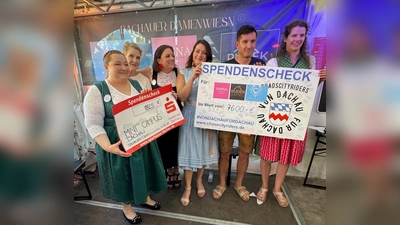 Von links: Melanie Ullmann (Trachten Ullmann), Eva Rehm (Mint Campus), Susi Rudek (Rudek Immobilien), Dagmar Markus (Vesna Parfüm &amp; Beauty), Tobias Pietzonka und Veronika Kaspar (beide Chaos City Riders) (Foto: Emma Danner)