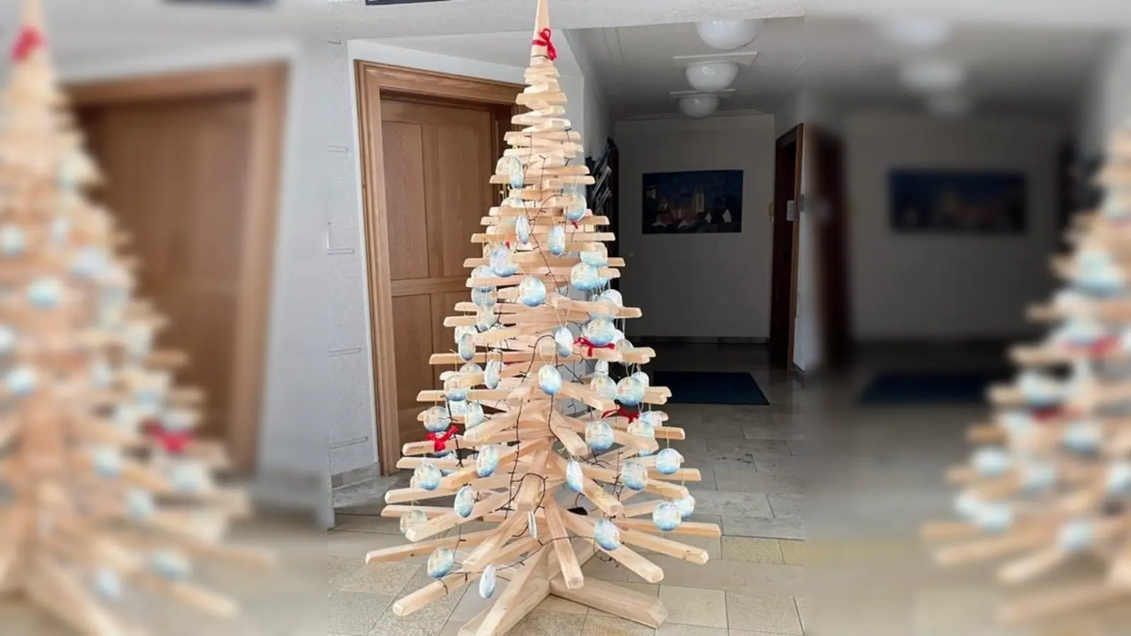 Mit dem Wunschbaum soll in der Weihnachtszeit Freude verbreitet werden. (Foto: Gem)