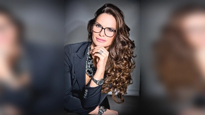 Die ehemalige Miss Bayern Nicole Hayduga kehrt als Model zurück. (Foto: Mila Pairan)